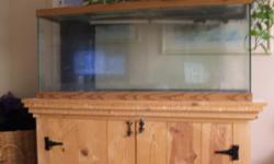 &nbsp;&nbsp;&nbsp;&nbsp;&nbsp;&nbsp;&nbsp;&nbsp;&nbsp;&nbsp;&nbsp;&nbsp;&nbsp;&nbsp;&nbsp;&nbsp;&nbsp;&nbsp;&nbsp;&nbsp;&nbsp; &nbsp;75 gallon salt water aquarium with all parts. Including custom made under cabinet.Solid Pine with white&nbsp;